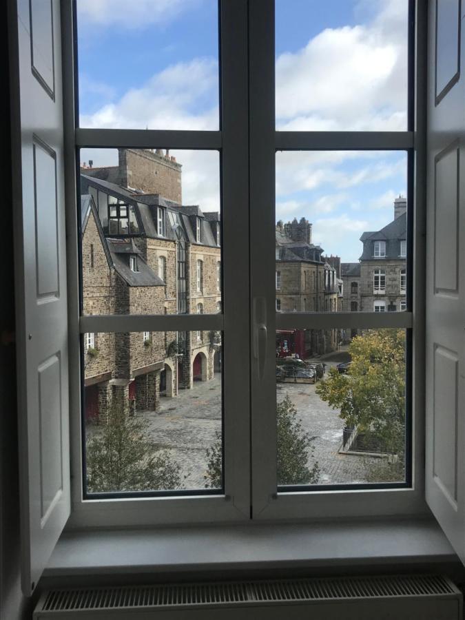 Mercier De Montigny - Les Chambres Du Beffroi - Spa Et Massage Fougères Esterno foto