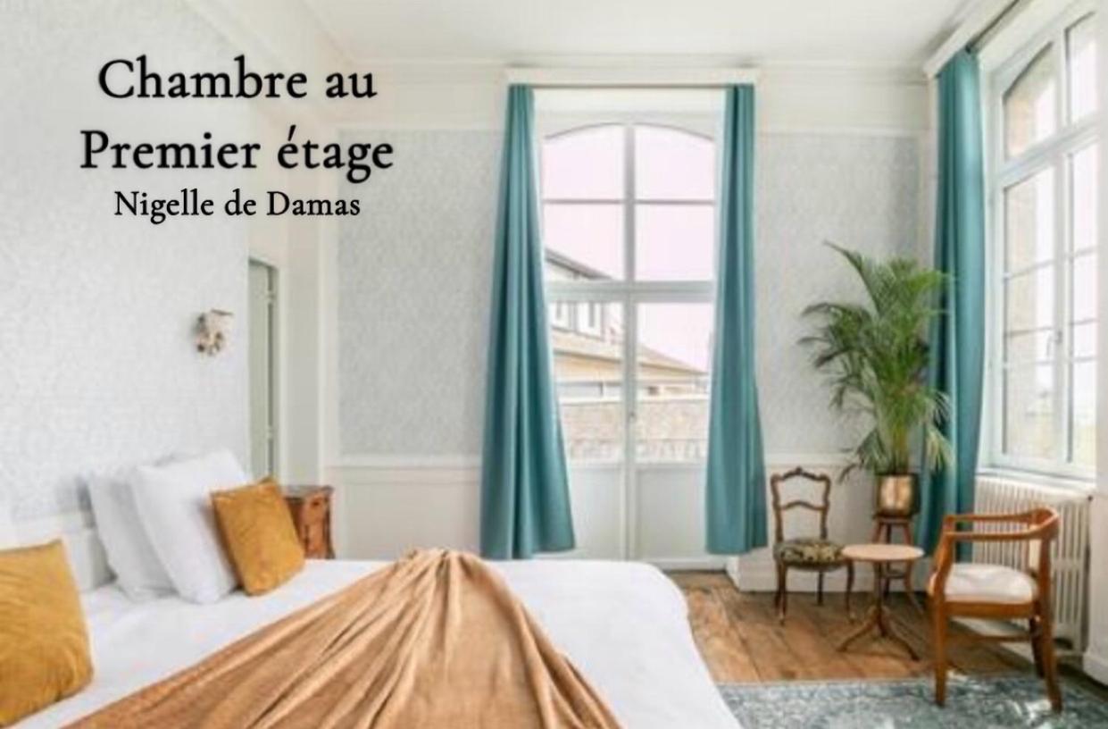 Mercier De Montigny - Les Chambres Du Beffroi - Spa Et Massage Fougères Esterno foto